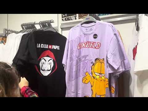 Видео: Шоппинг в магазине Max. Цены на женскую и мужскую одежду. Индия. Гоа 2024.