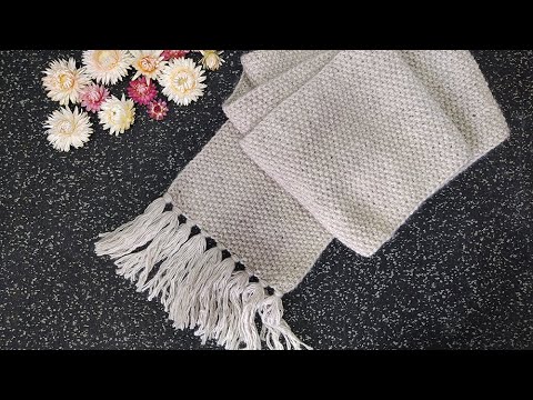 Видео: Как сделать бахрому (кисточки) для вязаного шарфа