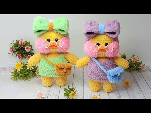 Видео: МК УТОЧКА ЛАЛАФАНФАН КРЮЧКОМ ❤ 2-Я ЧАСТЬ (Ножки, туловище, голова)