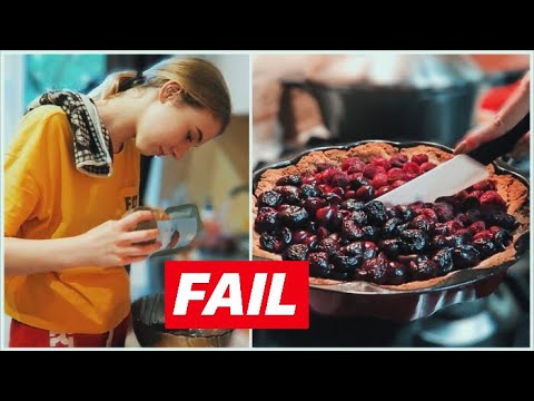 Видео: ГОТОВЛЮ ПИРОГ ВПЕРВЫЕ в жизни 🥧 FAIL!