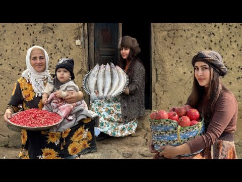 Видео: Рыба, приготовленная в соусе из граната и лука! Готовим в деревне