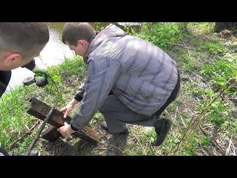Видео: Лежало в воде не тронутым, достали на Поисковый магнит