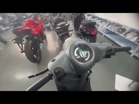 Видео: Завод электроскутеров NEWBOT китай