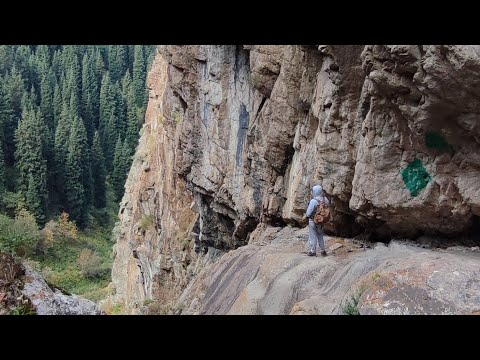 Видео: Бутаковское ущелье. Бутаковский водопад, полный обзор. Дорога вокруг водопада.