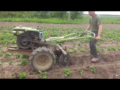 Видео: Підгортання картоплі, як це роблю, я.