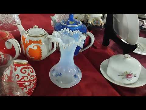 Видео: Статуэтки и многое другое на барахолке Янгиабад 