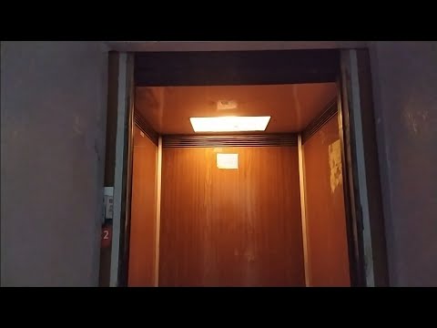 Видео: 🔴Лифт сломался во время съёмки! КМЗ-1988 г.в; ул. Московский Проспект, д. 82, 4 подъезд