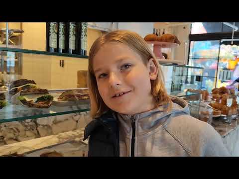 Видео: VLOG: Прогулка по Нижнему городу в Хайфе / Снова дистанционка / Французская кофейня в Хайфе