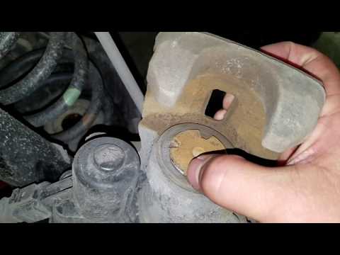 Видео: Mazda CX-5 2017 года: информация о сервисном режиме электронного стояночного тормоза