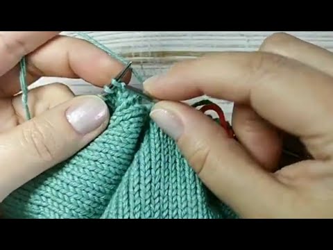 Видео: Идеальные подрезы. Поднимаем петли рукава, аккуратно оформляем подрезы без дырочек.