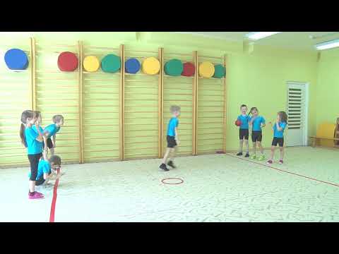Видео: Подвижная игра "Мяч с топотом".
