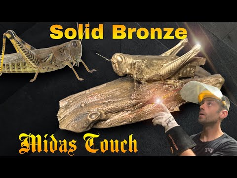 Видео: От живого кузнечика до бронзы: экспериментальное литье