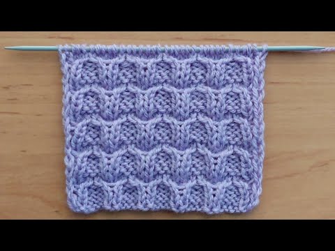 Видео: Отличный узор спицами для жилета, туники, детской кофточки, свитера.