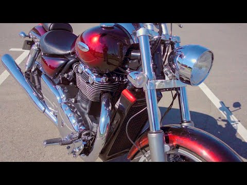 Видео: Triumph Thunderbird 1600 - Железный со всей силы