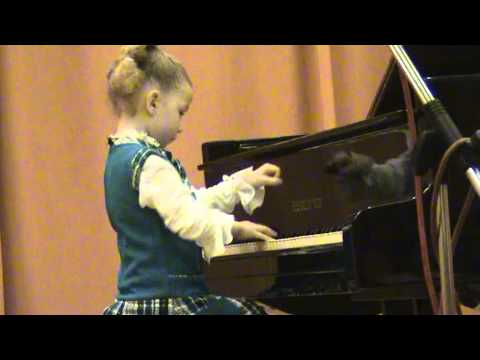 Видео: Varvara Kutuzova 5yo Варвара Кутузова 5 лет ЦМШ