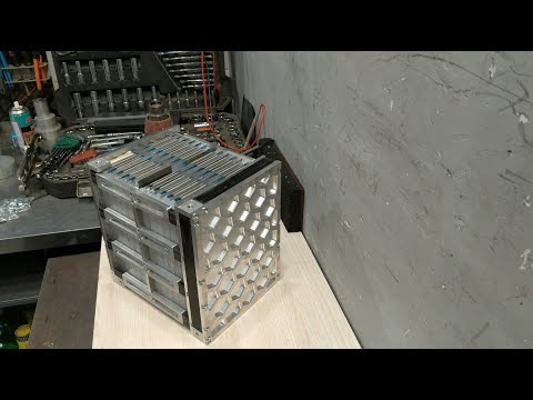 Видео: (21 авг. 2022) Это вгбло: 95% батарейки, 5% подвала