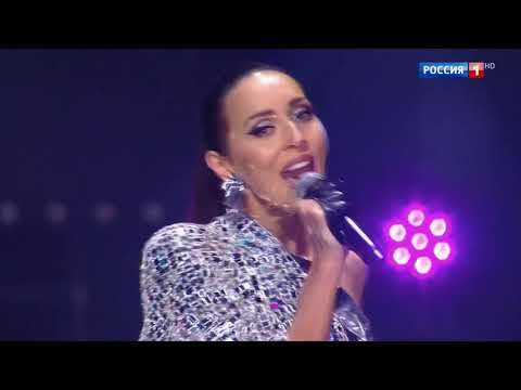 Видео: Алсу - "Не молчи". Песня года-2018