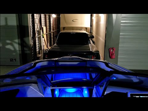 Видео: Смена масла в катере/гидроциклке Ямаха.