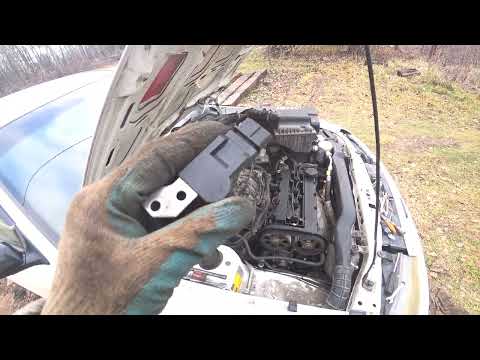 Видео: как поменять датчик распредвала на автомобиле Daewoo Nexia 16 кл