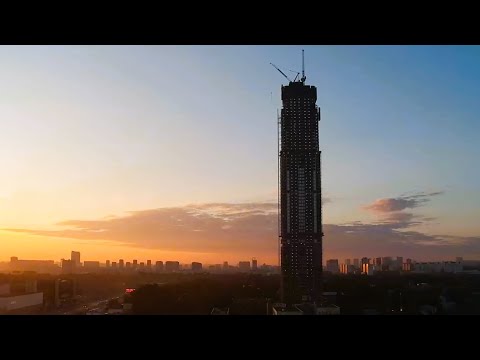 Видео: Five Towers — небоскрёб на Ленинском (timelapse)