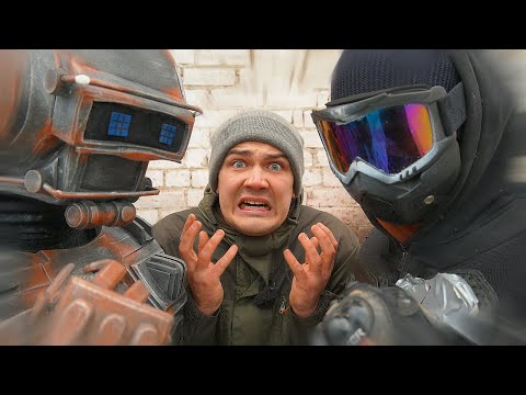 Видео: Робот спасает Прыгуна, чтобы победить гигантского робота!