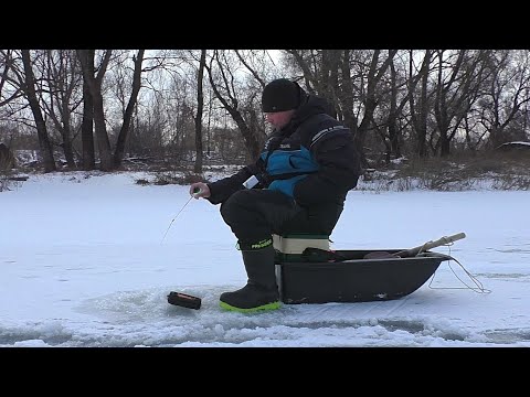 Видео: Зимняя рыбалка на мормышку! Рыбалка на Оке!