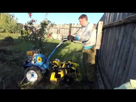 Видео: Картофелевыкапыватель КВМ-01 "Целина" и немного о поломках мотоблока