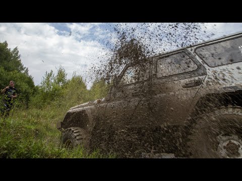 Видео: Уаз на 35 с колхозными мостами,уаз 33 на вояках и псих на джимнике! КТО ВЫЖИВЕТ В ГРЯЗЕВОМ АДУ?