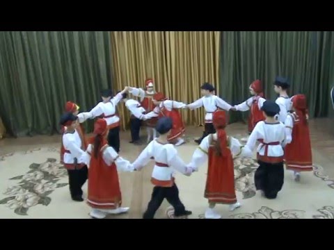 Видео: Русский хоровод (Russian dance)