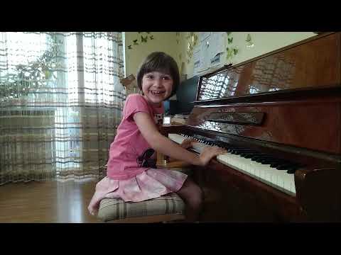 Видео: Наши творческие вечера. Марианна, 7 лет.