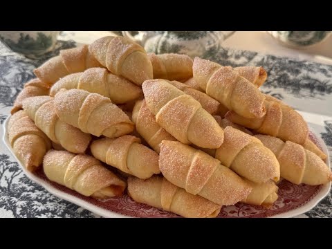 Видео: Домашні РОГАЛИКИ З ПОВИДЛОМ! Простий і бюджетний рецепт з дитинства
