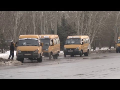 Видео: Пассажиры и водители маршруток в Волжском считают завышенными новые цены на проезд