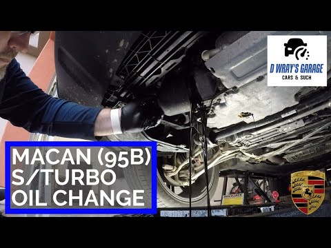 Видео: Замена масла в Macan - S/GTS/Turbo (95B) - Macan Service Series - 1