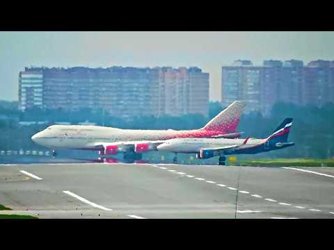Видео: Боинг 747 против A320. Разница в размерах поражает. Взлёты из Шереметьево