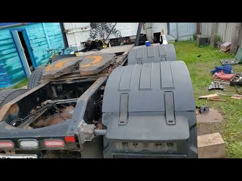 Видео: Установка задних крыльев от Volvo FH4  на Volvo VNL 780.