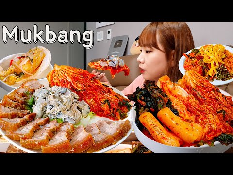 Видео: Sub)Real Mukbang- Приготовление вареной свинины с сырыми устрицами🦪 Острой лапши 🍜 Кимчи 🌶 ASMR