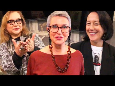 Видео: КАК ОДЕВАЮТСЯ  женщины элегантного возраста МОДНИЦЫ ПЕТЕРБУРГА Что модно осенью АУТФИТЫ образы