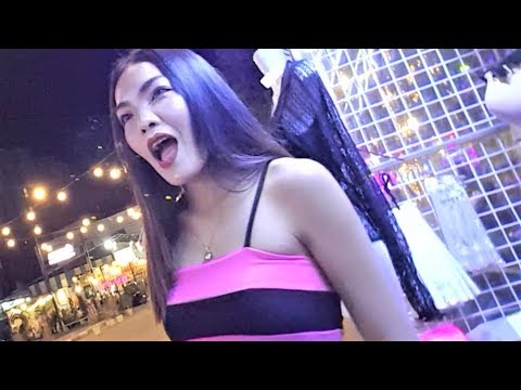 Видео: ПРИМЕРЯЯ ЛИФЧИК ЭМИ УДИВИЛА ДО СМЕХА ))) ПАТТАЙЯ ! ТАИЛАНД !