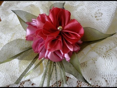 Видео: Пышный цветок. Канзаши и гильоширование или выжигание по ткани