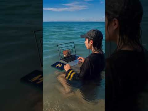 Видео: создавай вселенные с планом б.