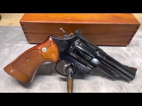 Видео: Smith & Wesson 44 Magnum 29-2! Сделано в США!! 🇺🇸