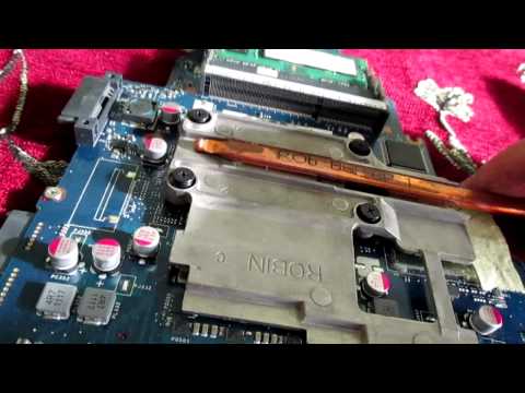 Видео: Как разобрать и почистить ноутбук Toshiba Satellite C660