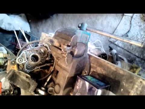 Видео: ⚡Восстановление маслонасоса. 💛💙Скутер Honda Lead HF05E🛵