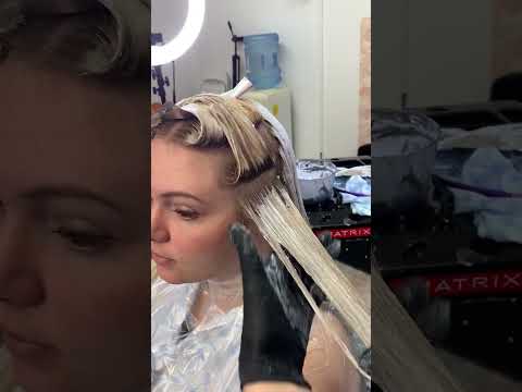 Видео: Окрашивание блонд 3 круга осветления из любой техники. Урок 1. Часть 1.