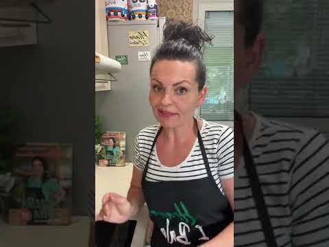 Видео: Запеканка с тиквички и извара по Зоната!