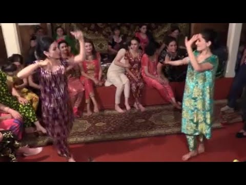 Видео: ТУЙИ ПОМЕРИ/"ЮСУФ БА БОЗОР ОМАДАСТ"/ПАМИРСКИЙ ТАНЕЦ/PAMIR DANCE 2019)))