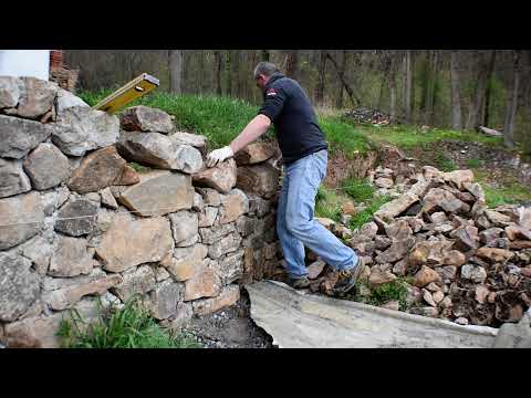 Видео: Каменна зидария Стари занаяти.Как се прави. Stone wall.How to make.Hristo Velchev