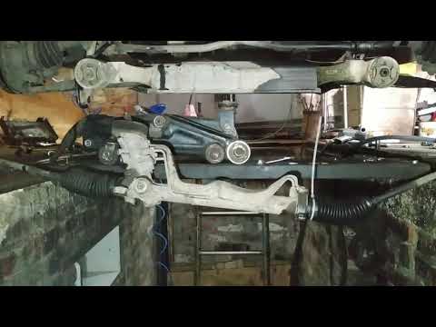 Видео: Снятие рулевой рейки Skoda Fabia