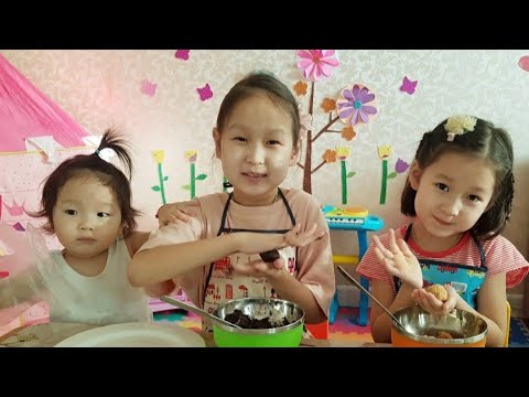 Видео: Влог30 Валентины баярт зориулсан амтат шоколадан бөмбөлөг ~ Valentine's day candy rolls, 발렌타인데이 사탕~