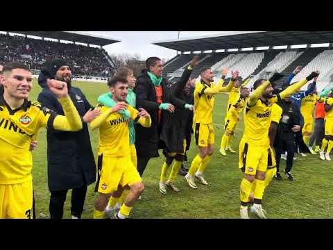Видео: PlovdivDerbyTV: Ботев Пд празнува след победата на Лаута